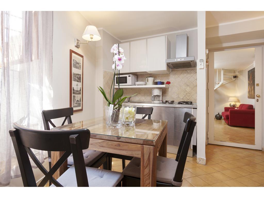 Apartment Via Giulia Рим Екстер'єр фото